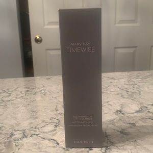 New Mary Kay time wise 4 in 1 cleanser